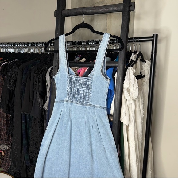 Selfie Leslie Indikah Pixie Dust Button Front Denim Blue Midi Dress - Picture 9 of 10
